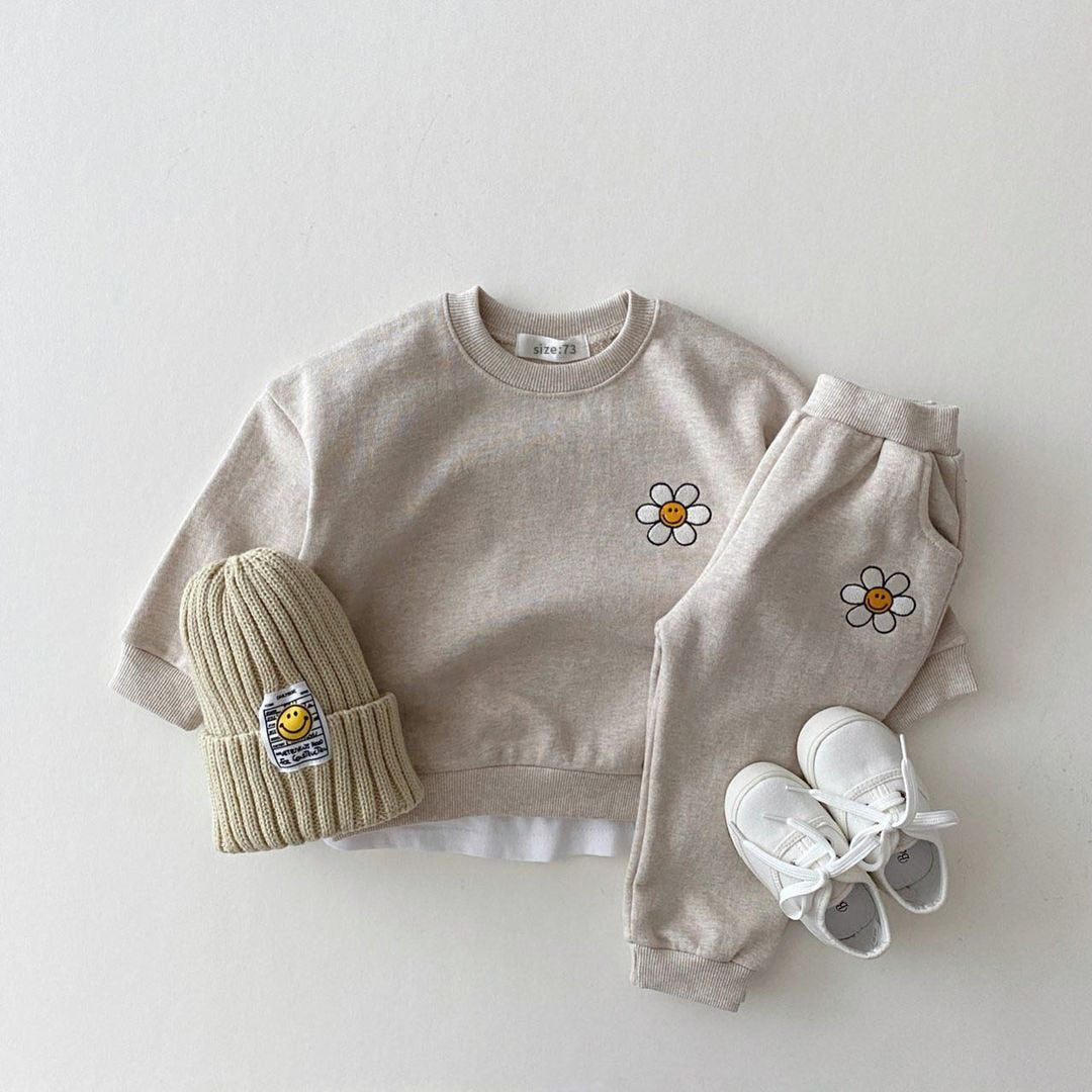 Girls Embroidered Flower Sweatsuit